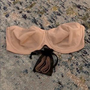 NWOT - SKIMS Mesh Underwire Strapless Bra